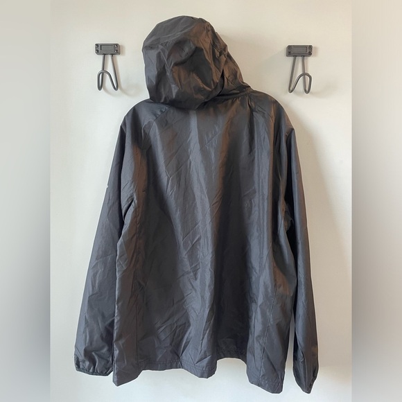 Starter, men’s L, black and gray lightweight hooded rain windbreaker jacket EUC - Picture 4 of 7